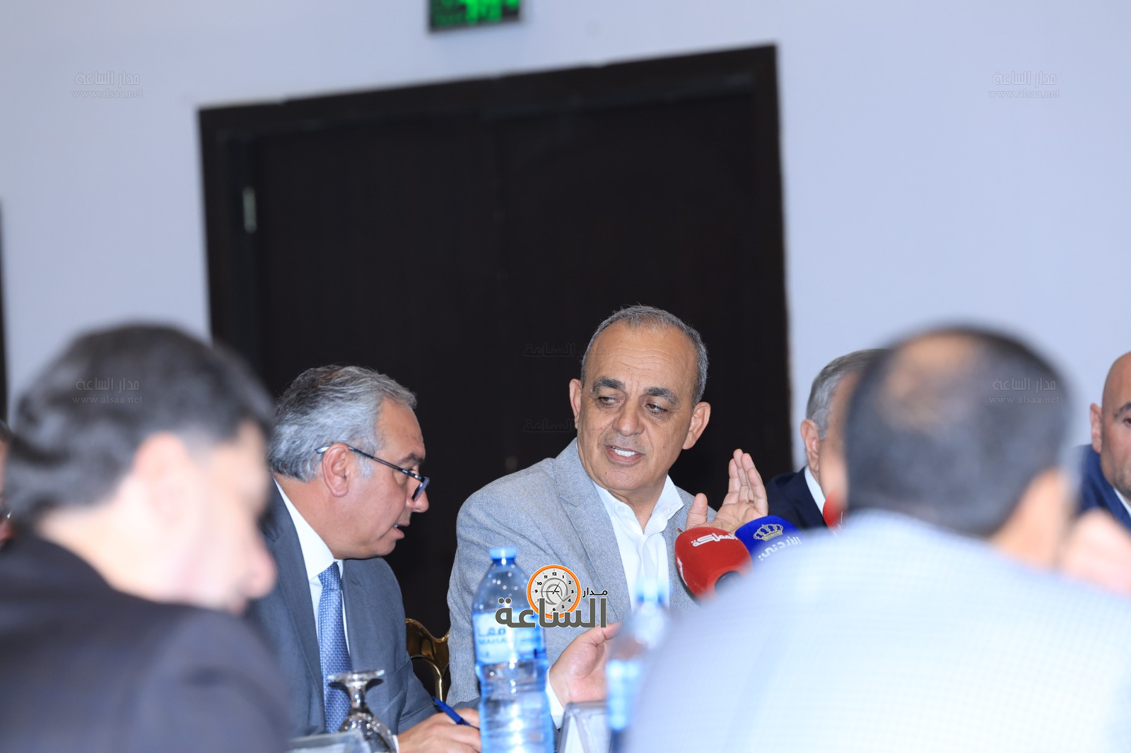 Madar Al-Saa Images 0.8969982434901342