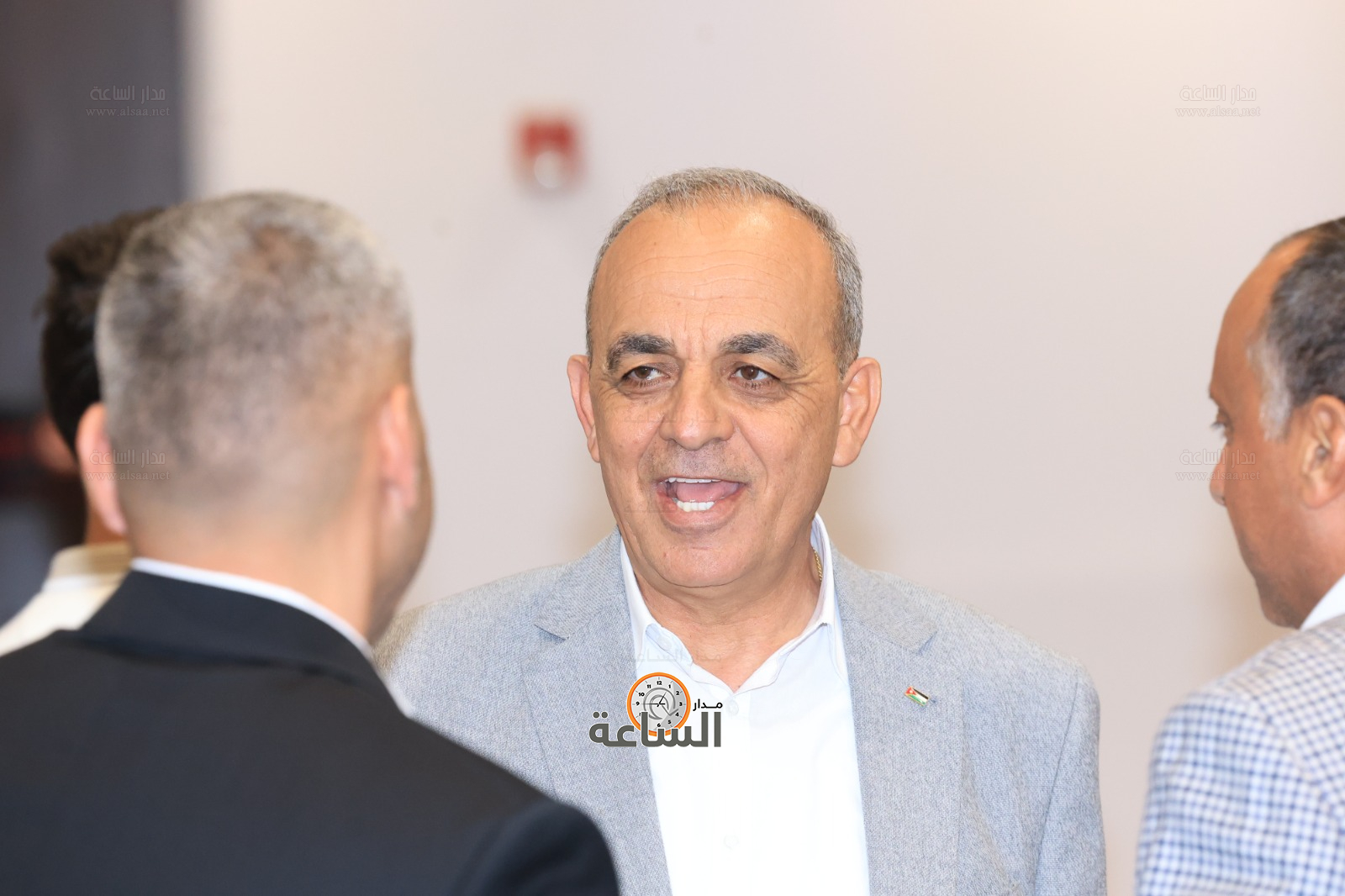 Madar Al-Saa Images 0.7495267502998715