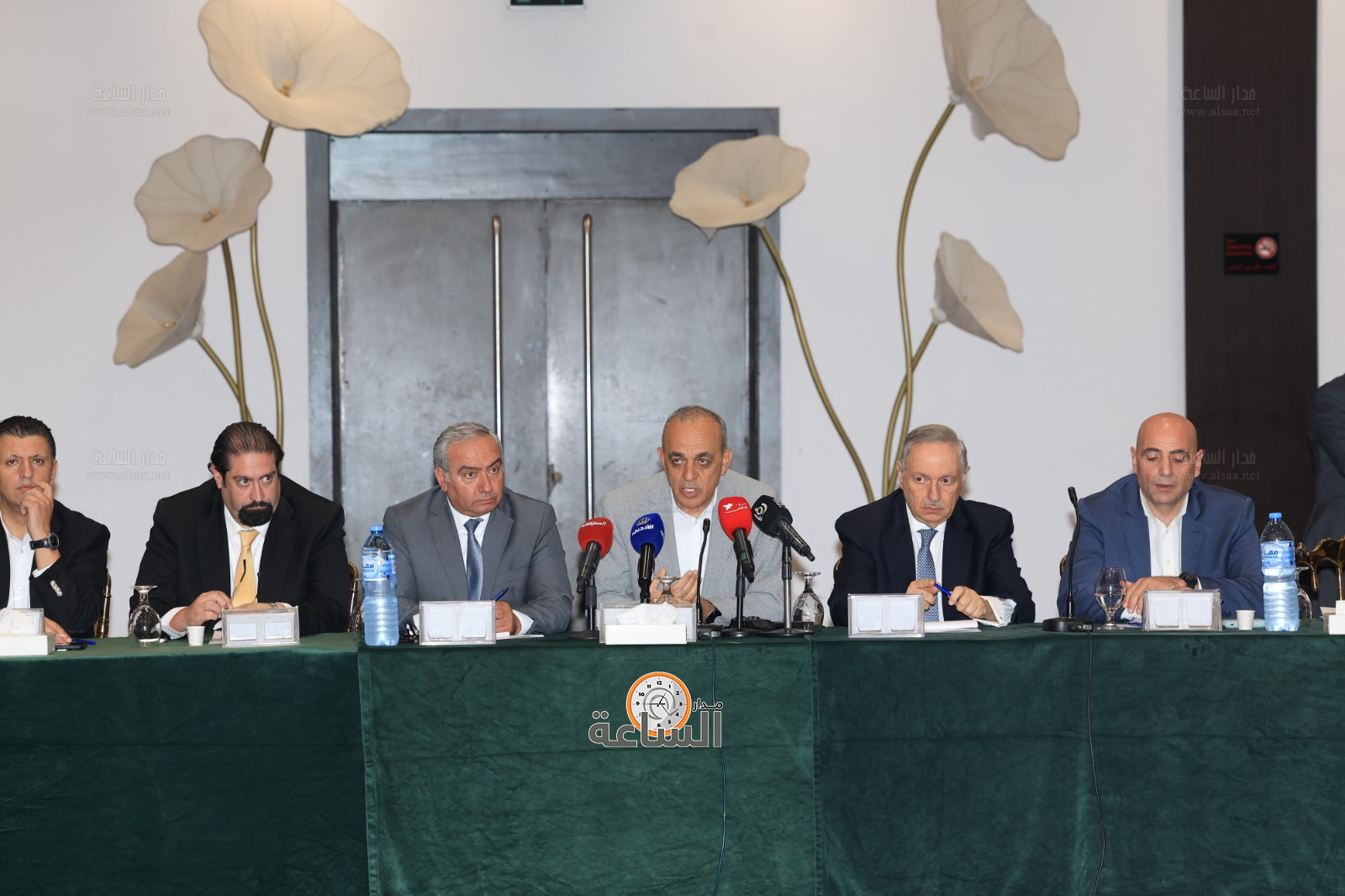 Madar Al-Saa Images 0.7623249781363266