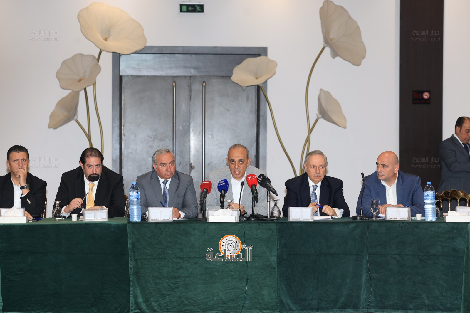 Madar Al-Saa Images 0.25381687895032523