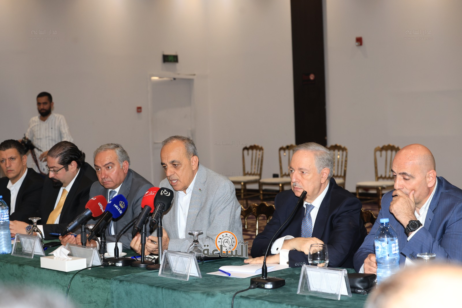 Madar Al-Saa Images 0.36415526127762055