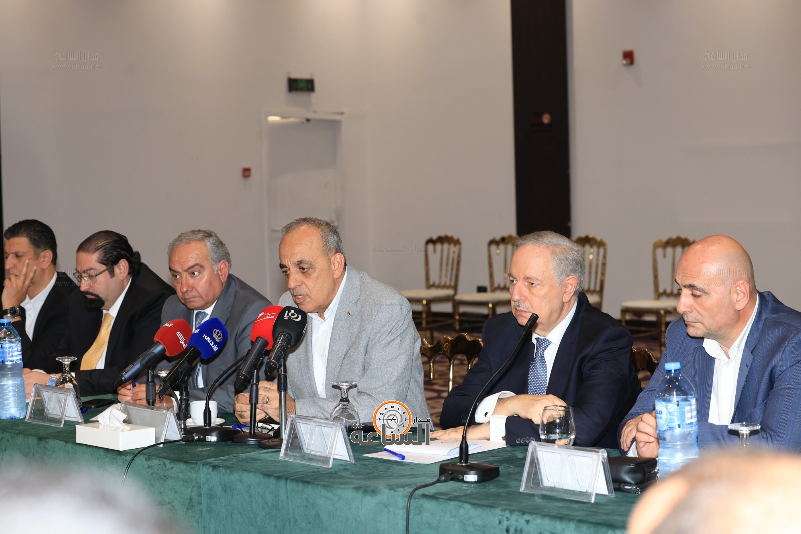 Madar Al-Saa Images 0.7121233139389405