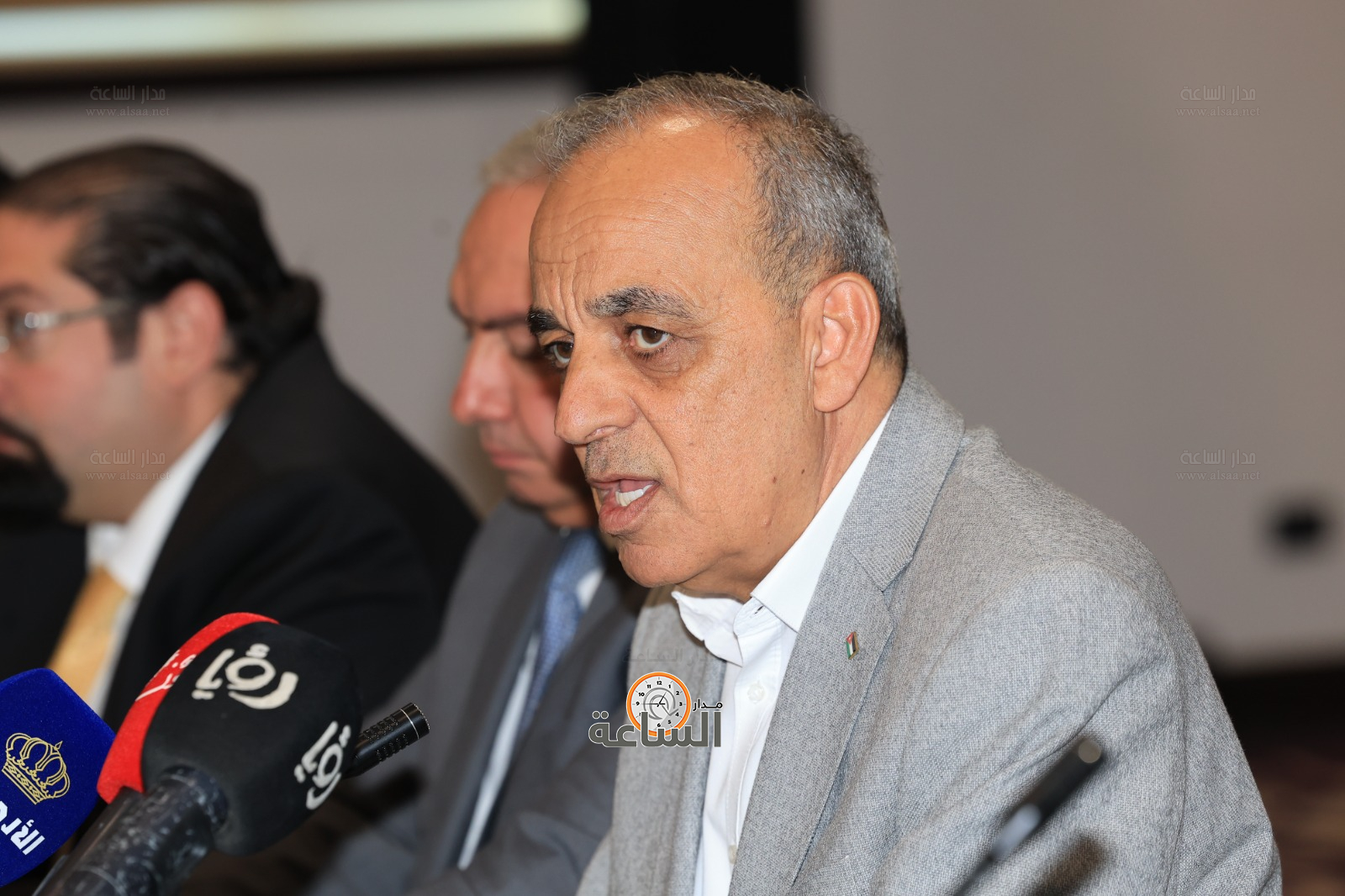 Madar Al-Saa Images 0.5183770905362085