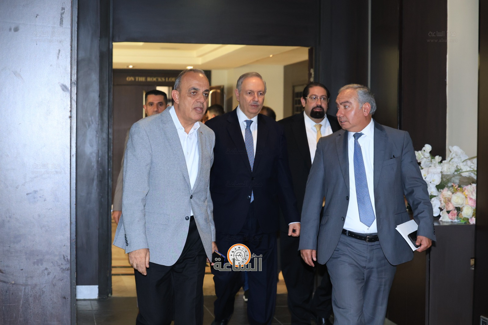 Madar Al-Saa Images 0.7075544291294291