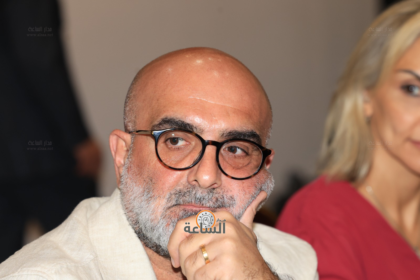 Madar Al-Saa Images 0.27349584361415835