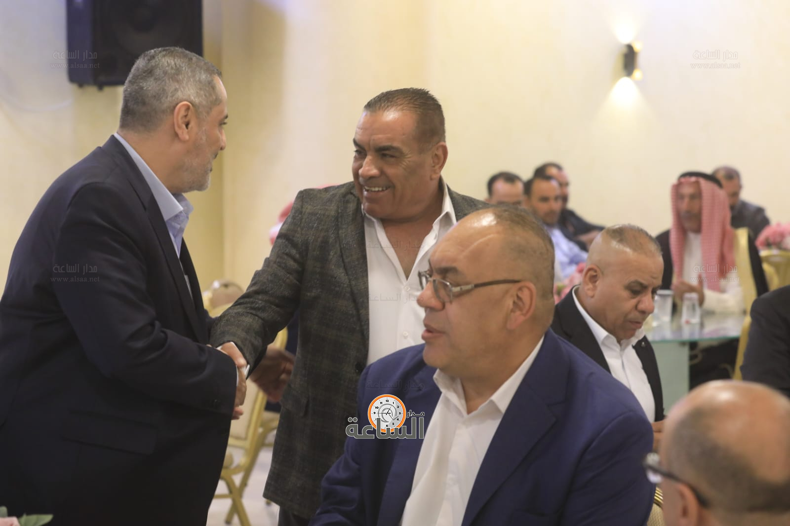 Madar Al-Saa Images 0.4479589374463615