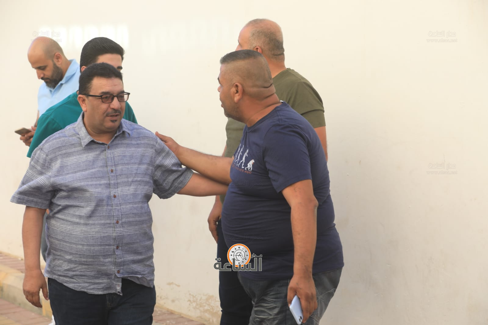 Madar Al-Saa Images 0.8996690973323639