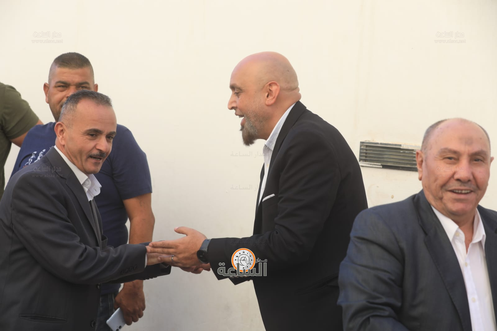 Madar Al-Saa Images 0.09099844345402641