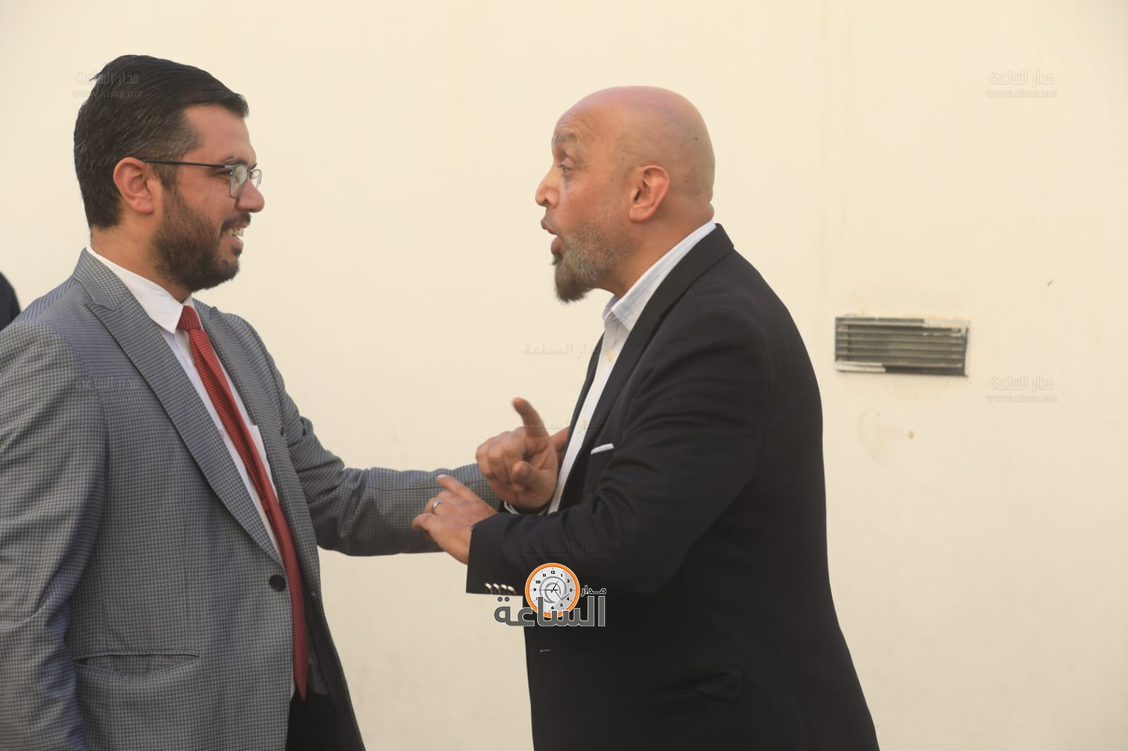 Madar Al-Saa Images 0.40618493850459403