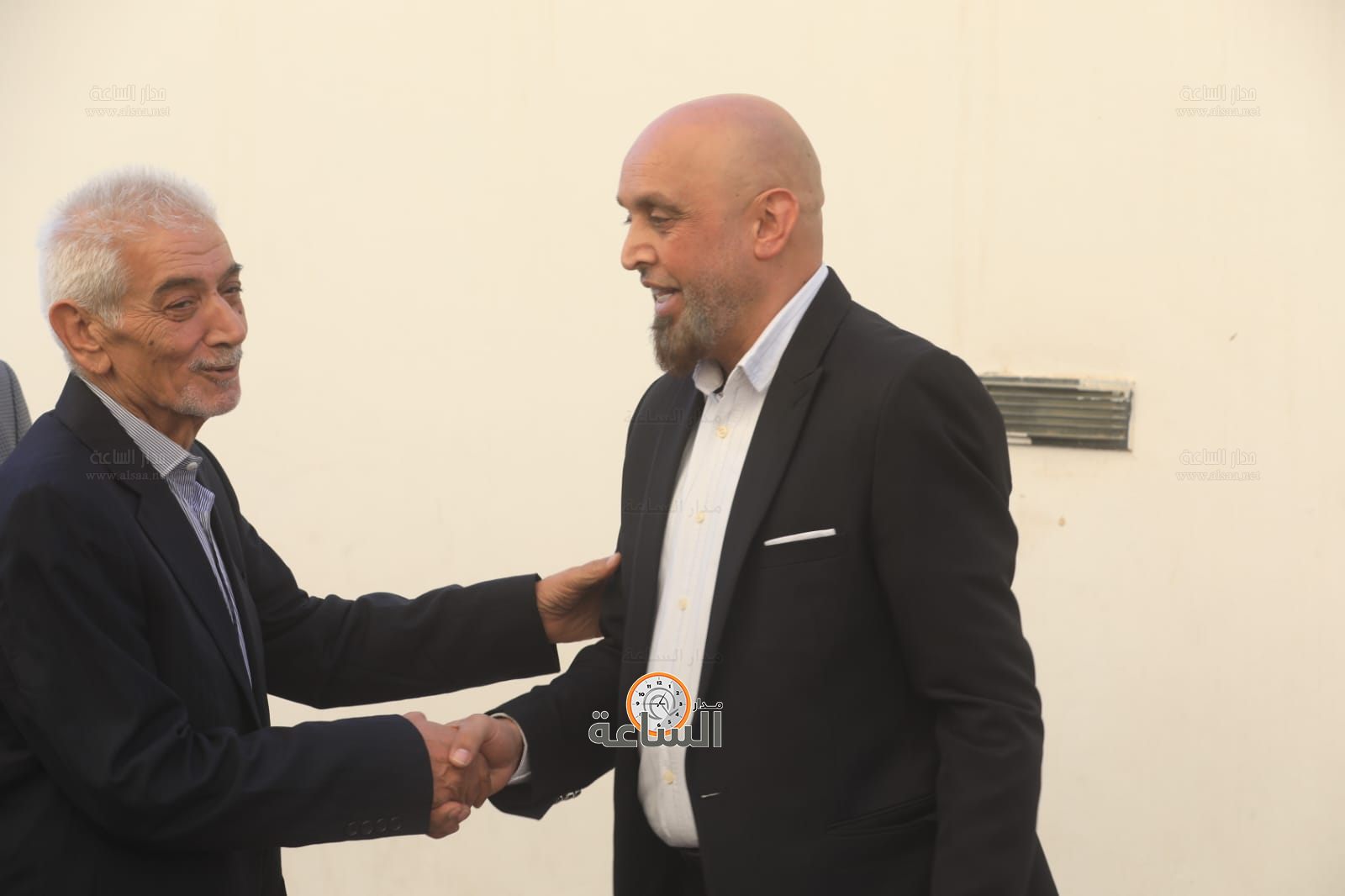 Madar Al-Saa Images 0.461795790729956