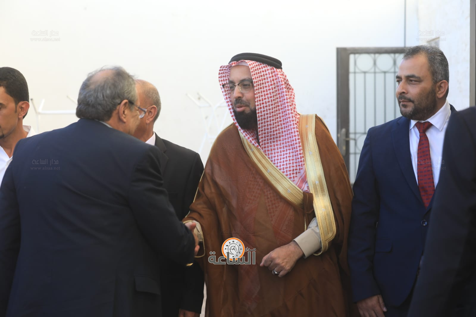 Madar Al-Saa Images 0.7765596607826203