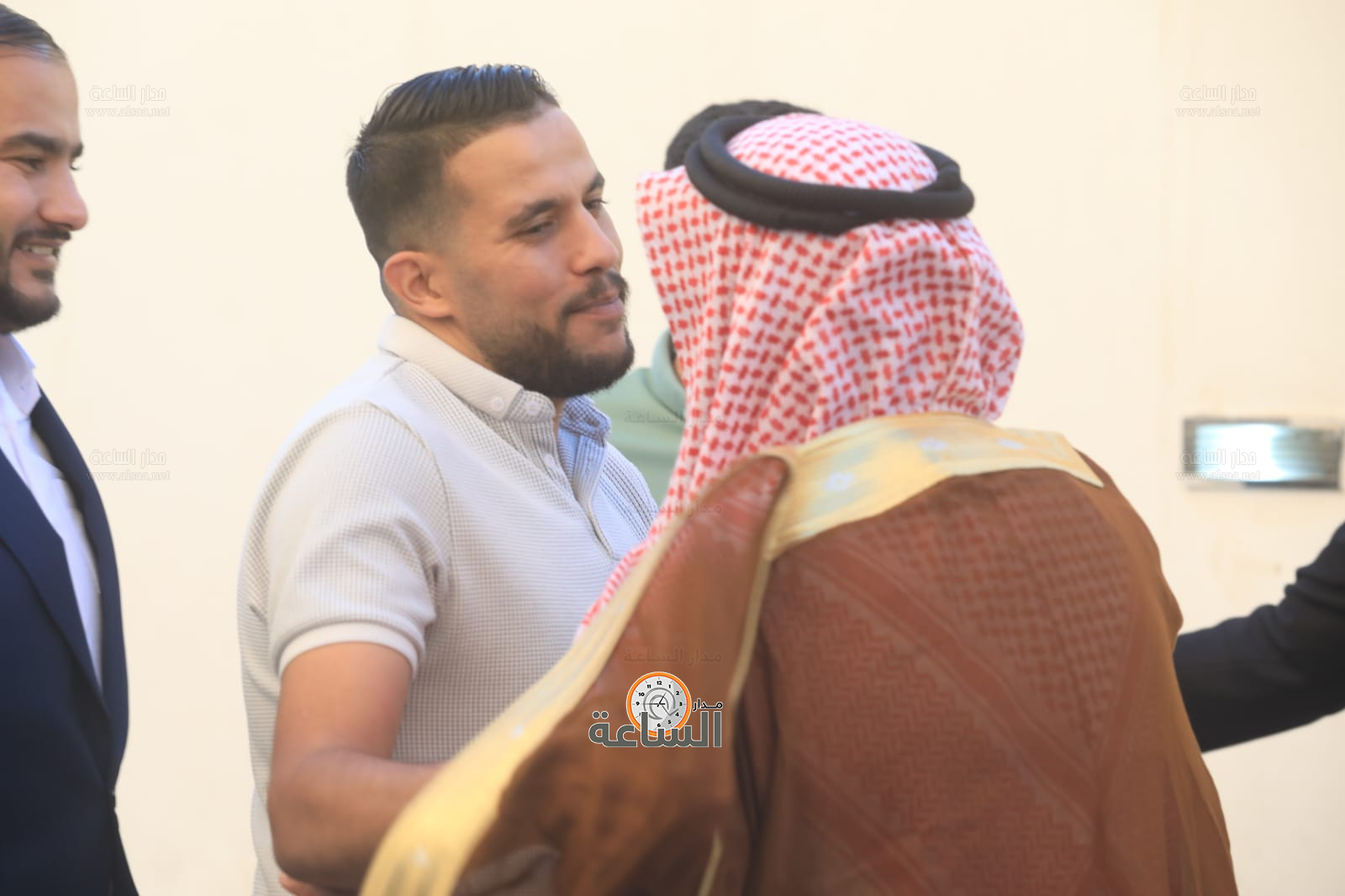 Madar Al-Saa Images 0.13083656780216546