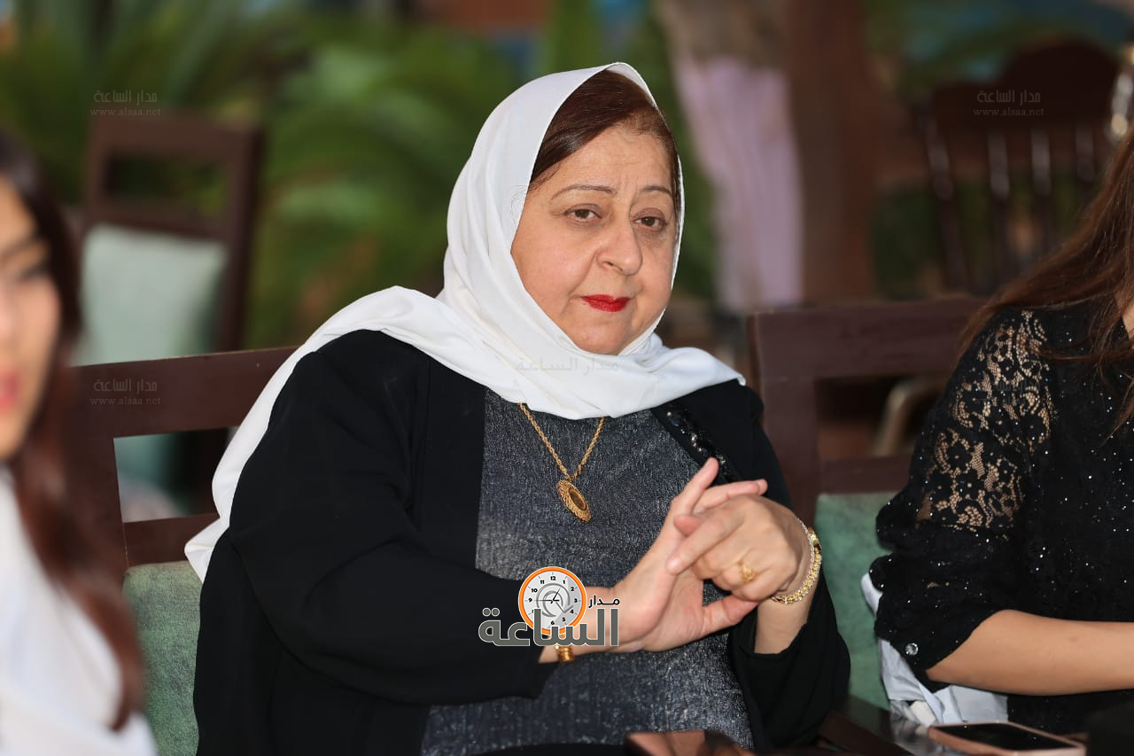 Madar Al-Saa Images 0.7793680570499805