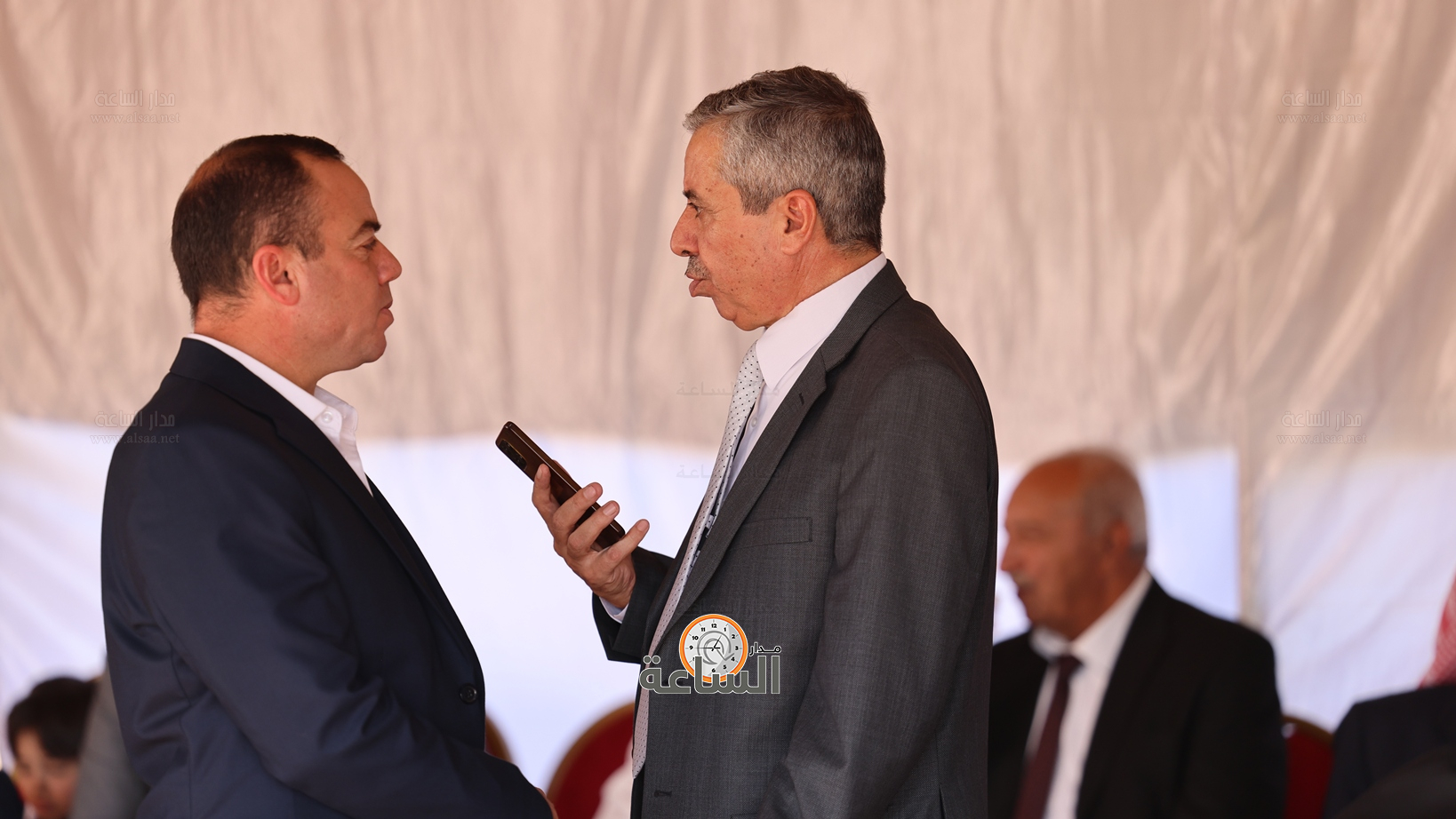 Madar Al-Saa Images 0.04075412078499829