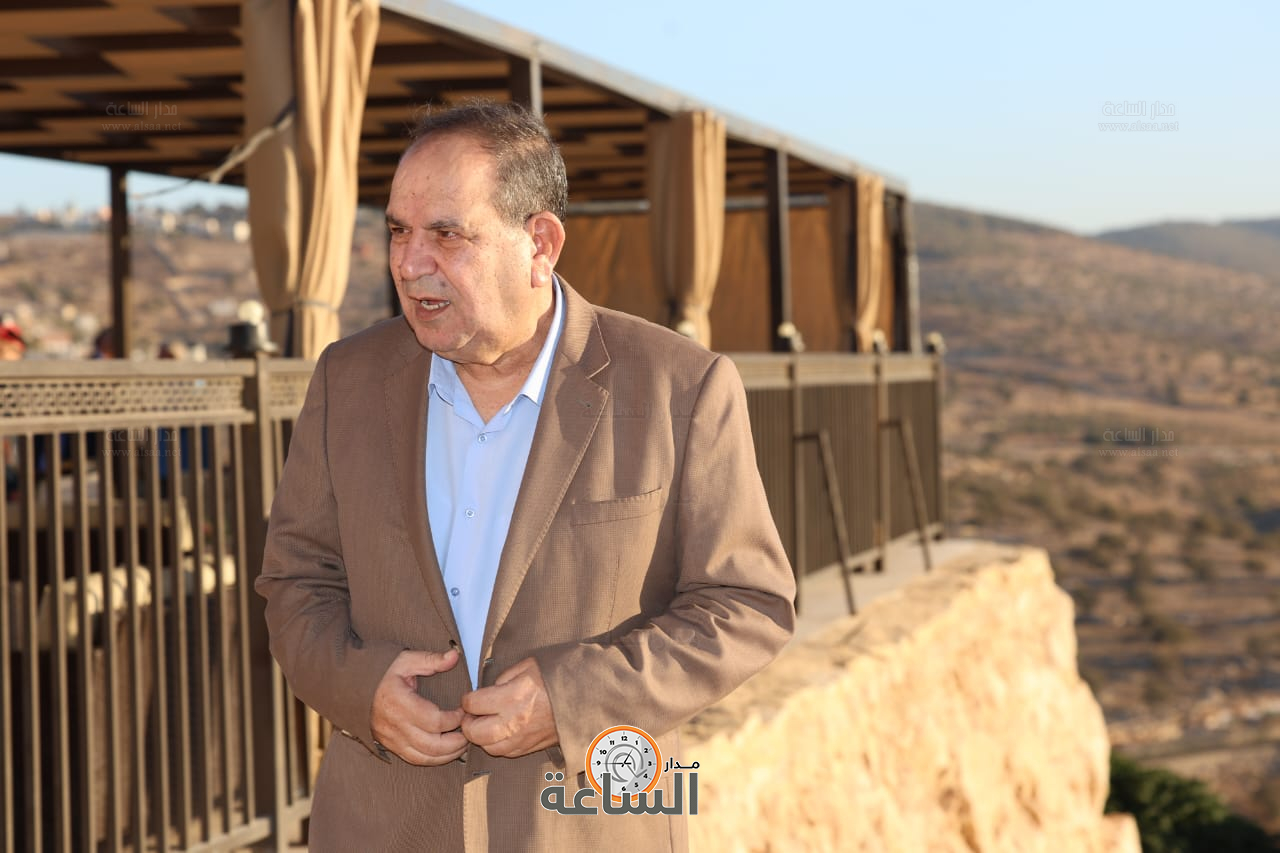 Madar Al-Saa Images 0.9537461608233625