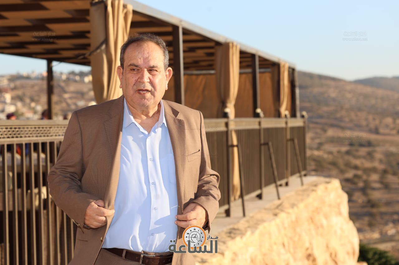 Madar Al-Saa Images 0.2246324215856933