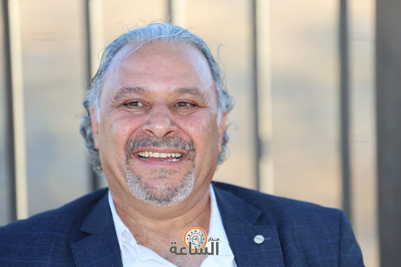 Madar Al-Saa Images 0.42484561170849