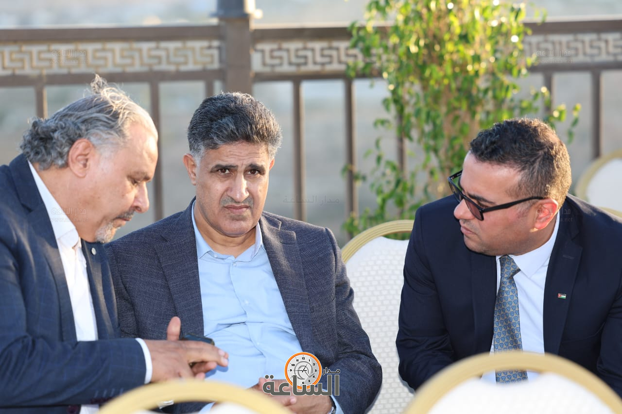 Madar Al-Saa Images 0.06924392832169624