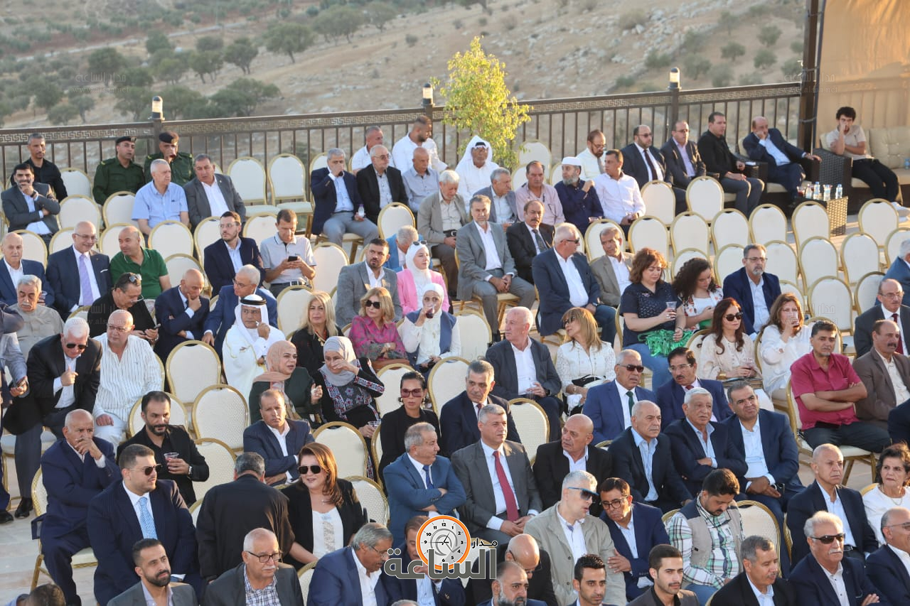 Madar Al-Saa Images 0.08116535425953142