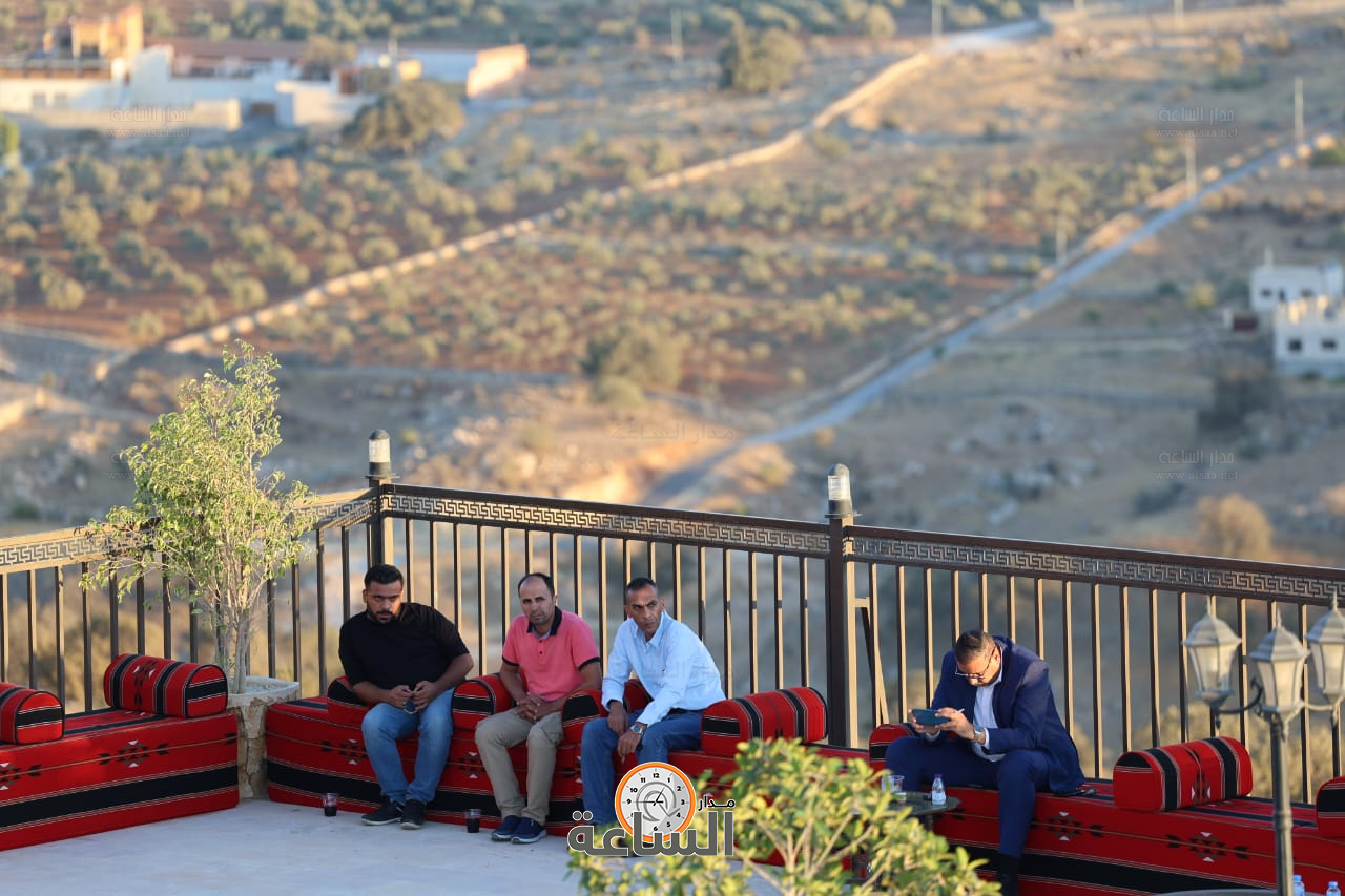 Madar Al-Saa Images 0.5358256469796961