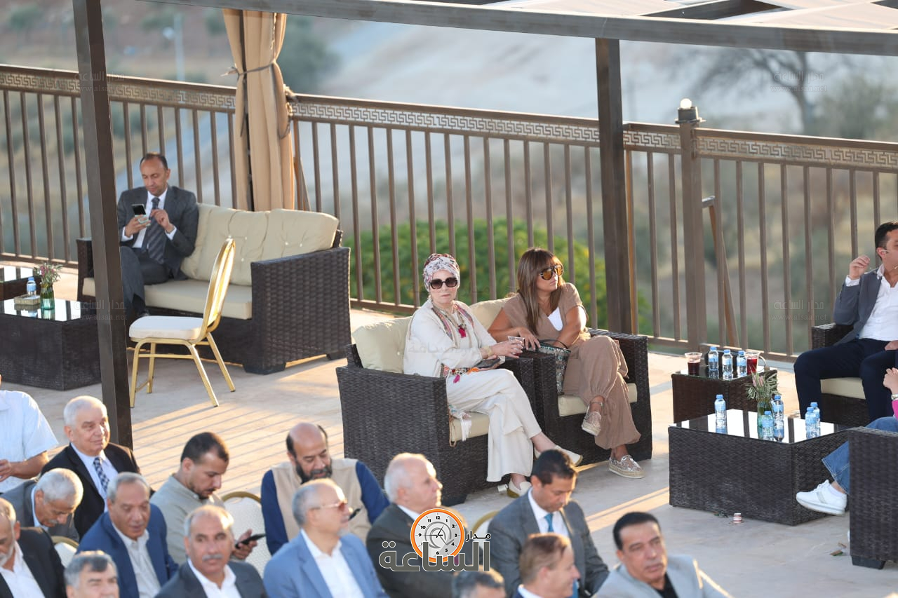 Madar Al-Saa Images 0.29376997969345364