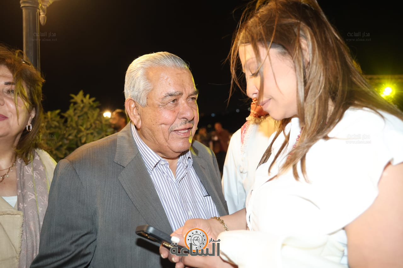 Madar Al-Saa Images 0.43434303312642264