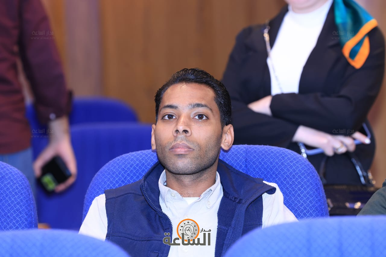 Madar Al-Saa Images 0.4072445362348853