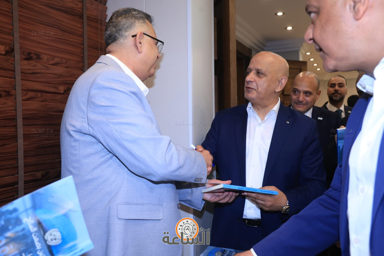 Madar Al-Saa Images 0.12022749174283687