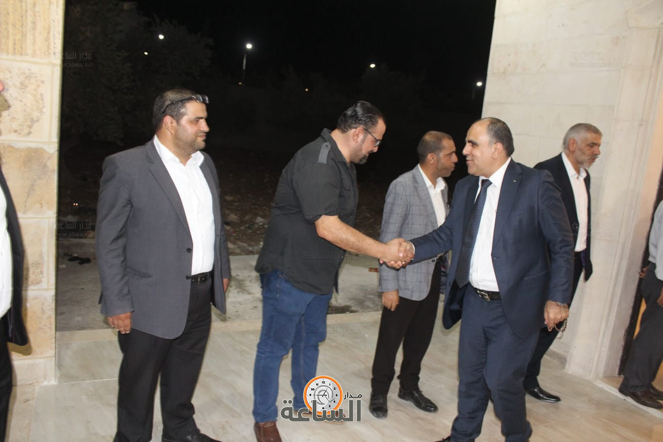 Madar Al-Saa Images 0.4345901760586406