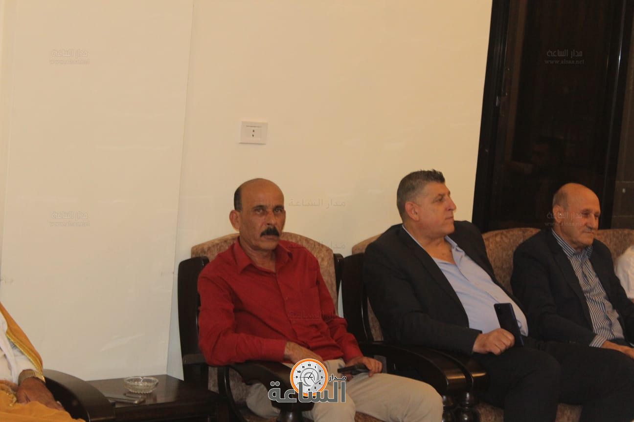 Madar Al-Saa Images 0.518706169337703