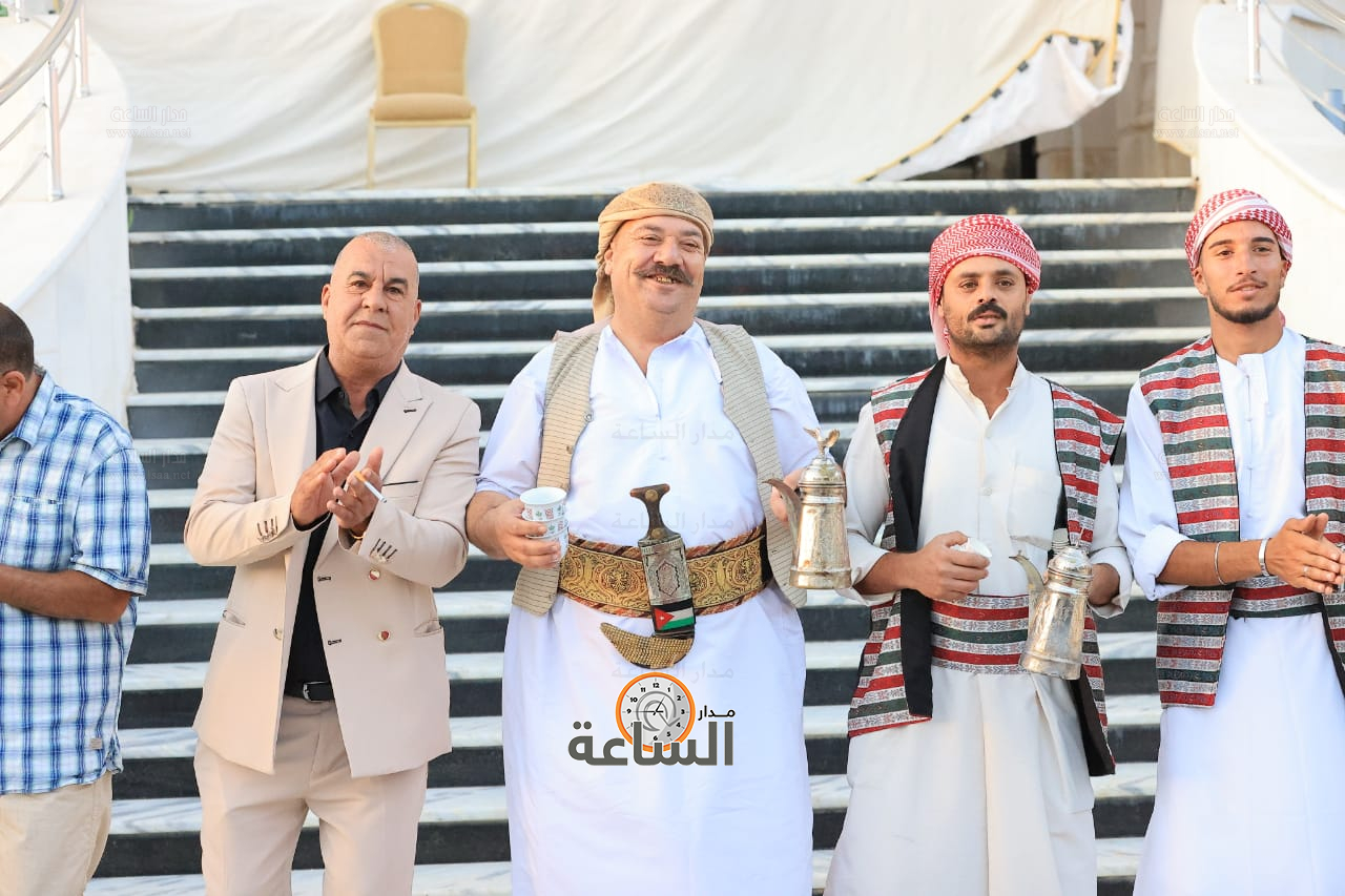 Madar Al-Saa Images 0.7783678167322164