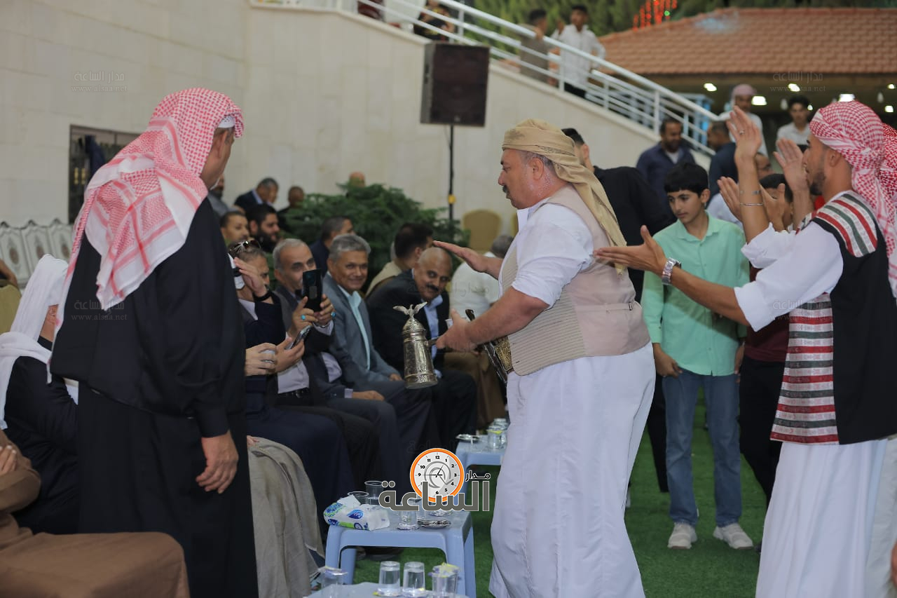 Madar Al-Saa Images 0.8658288606113942