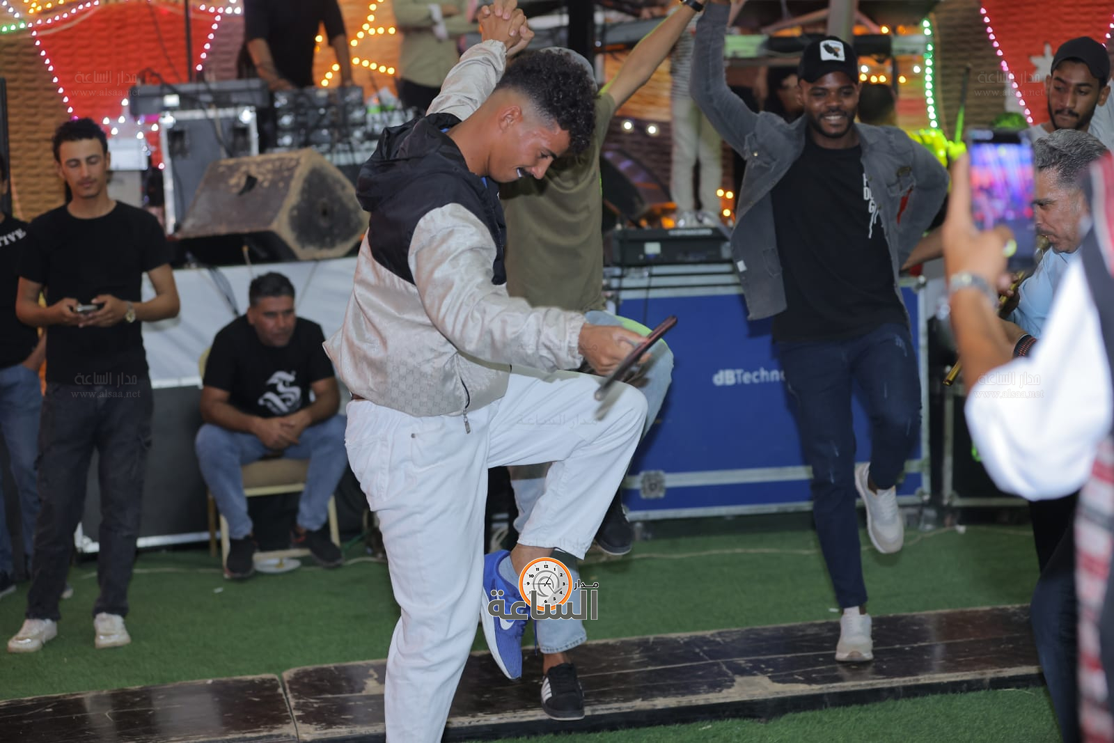 Madar Al-Saa Images 0.8798009530712456