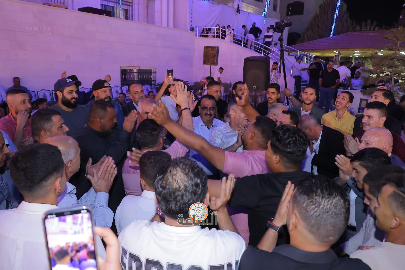 Madar Al-Saa Images 0.06926970497182516