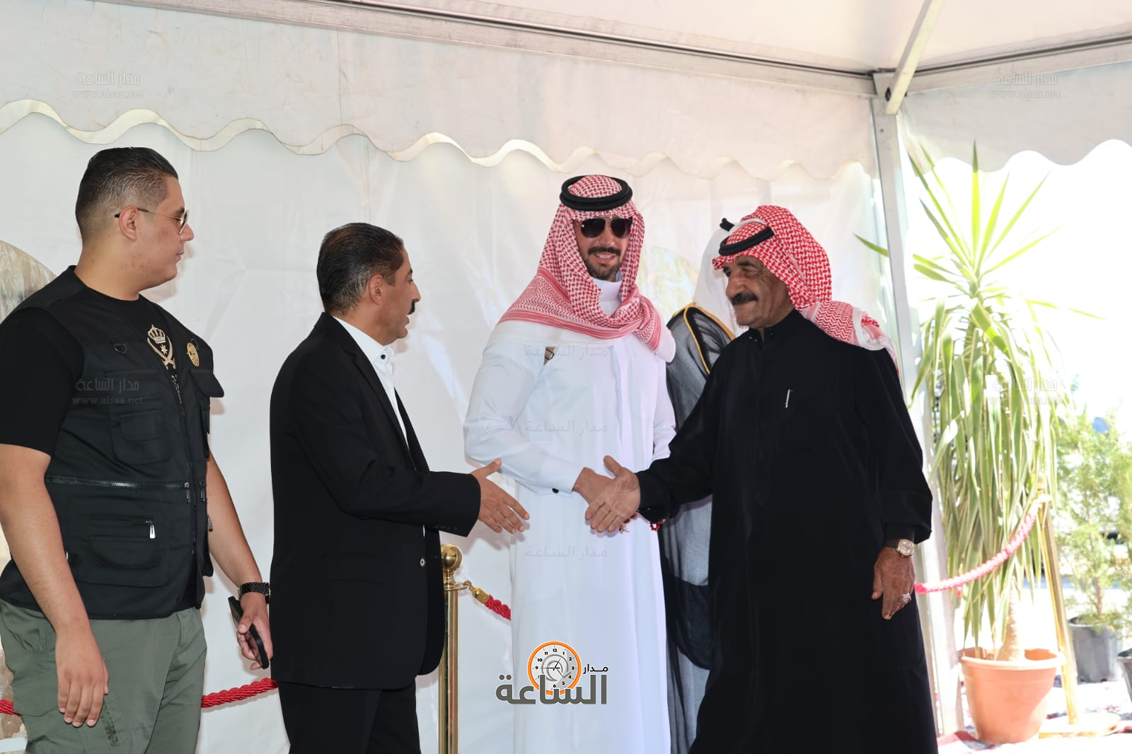 Madar Al-Saa Images 0.12768847793000482