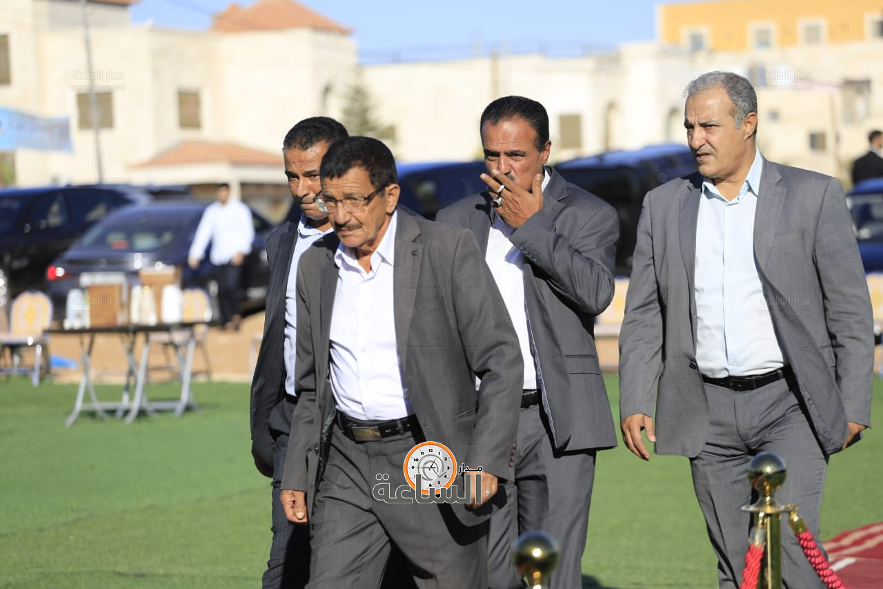 Madar Al-Saa Images 0.9914357603640929