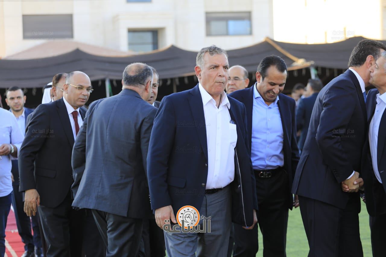 Madar Al-Saa Images 0.3731801250348309