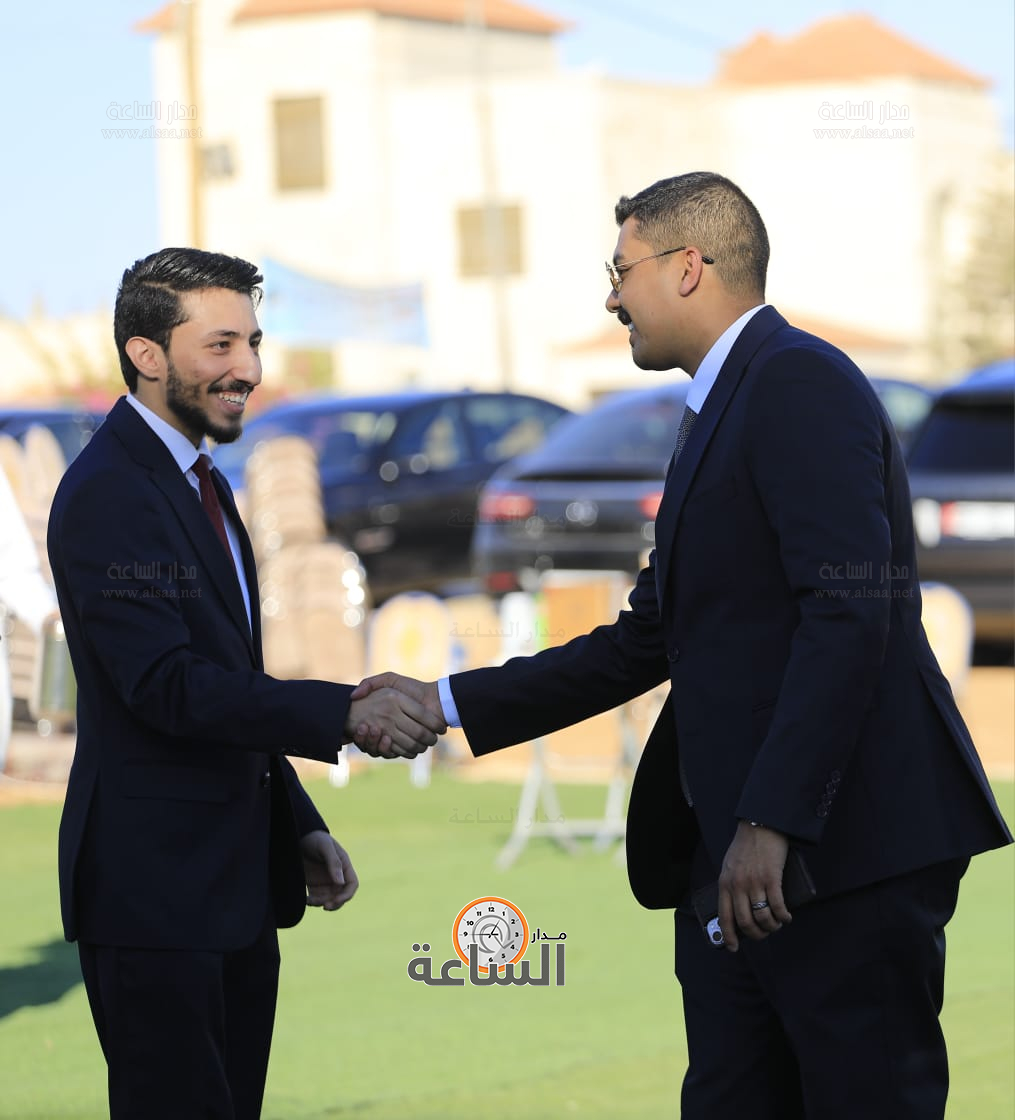 Madar Al-Saa Images 0.8354018115592318