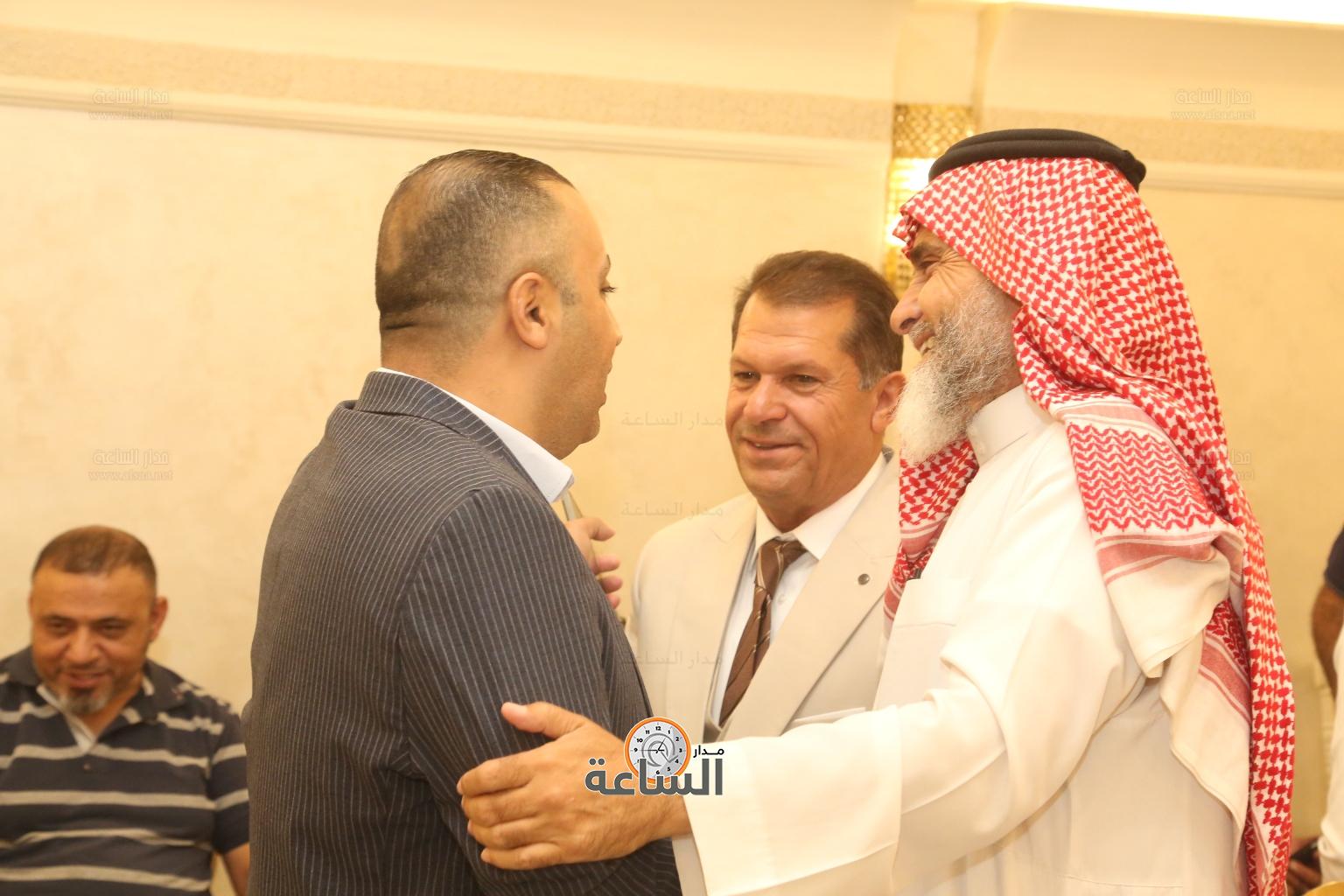 Madar Al-Saa Images 0.3024714290609549