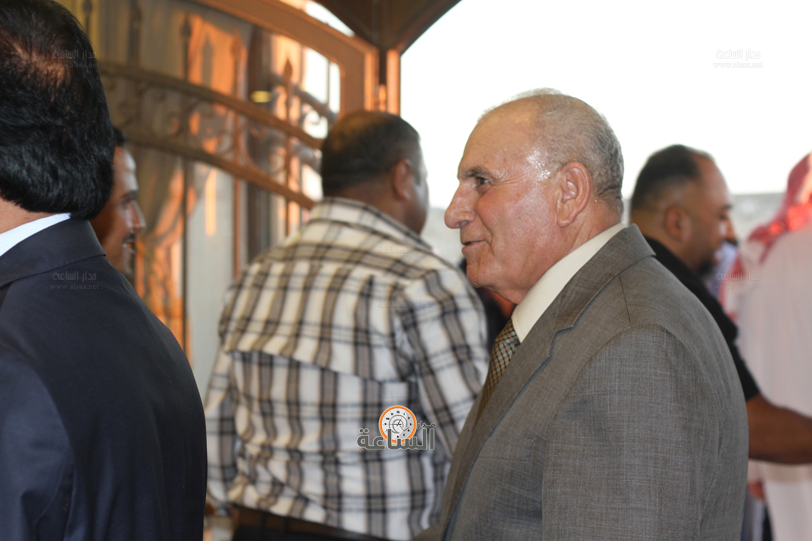 Madar Al-Saa Images 0.4410560400447414