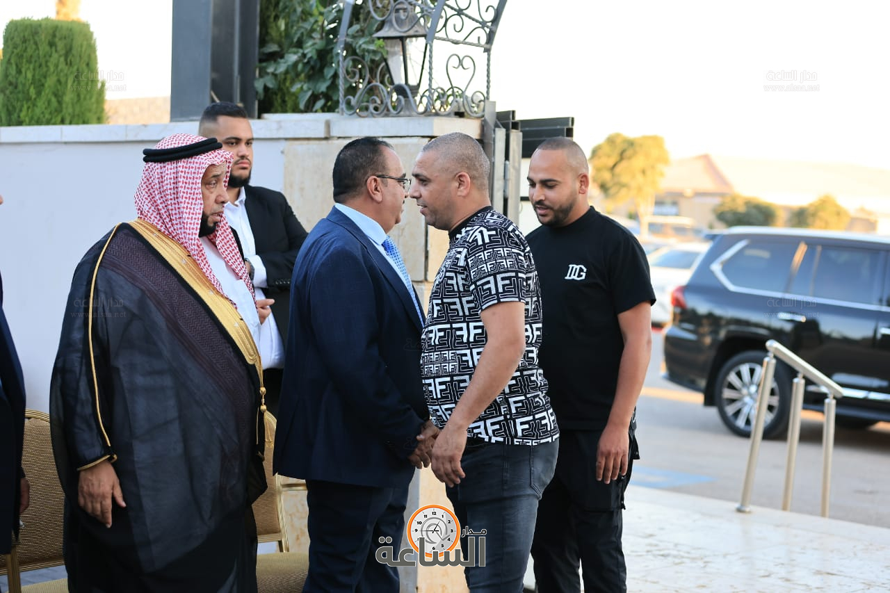 Madar Al-Saa Images 0.2517770141451309