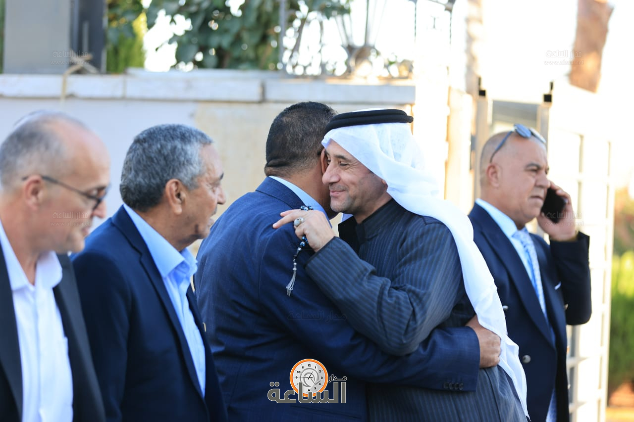 Madar Al-Saa Images 0.21924697229155643