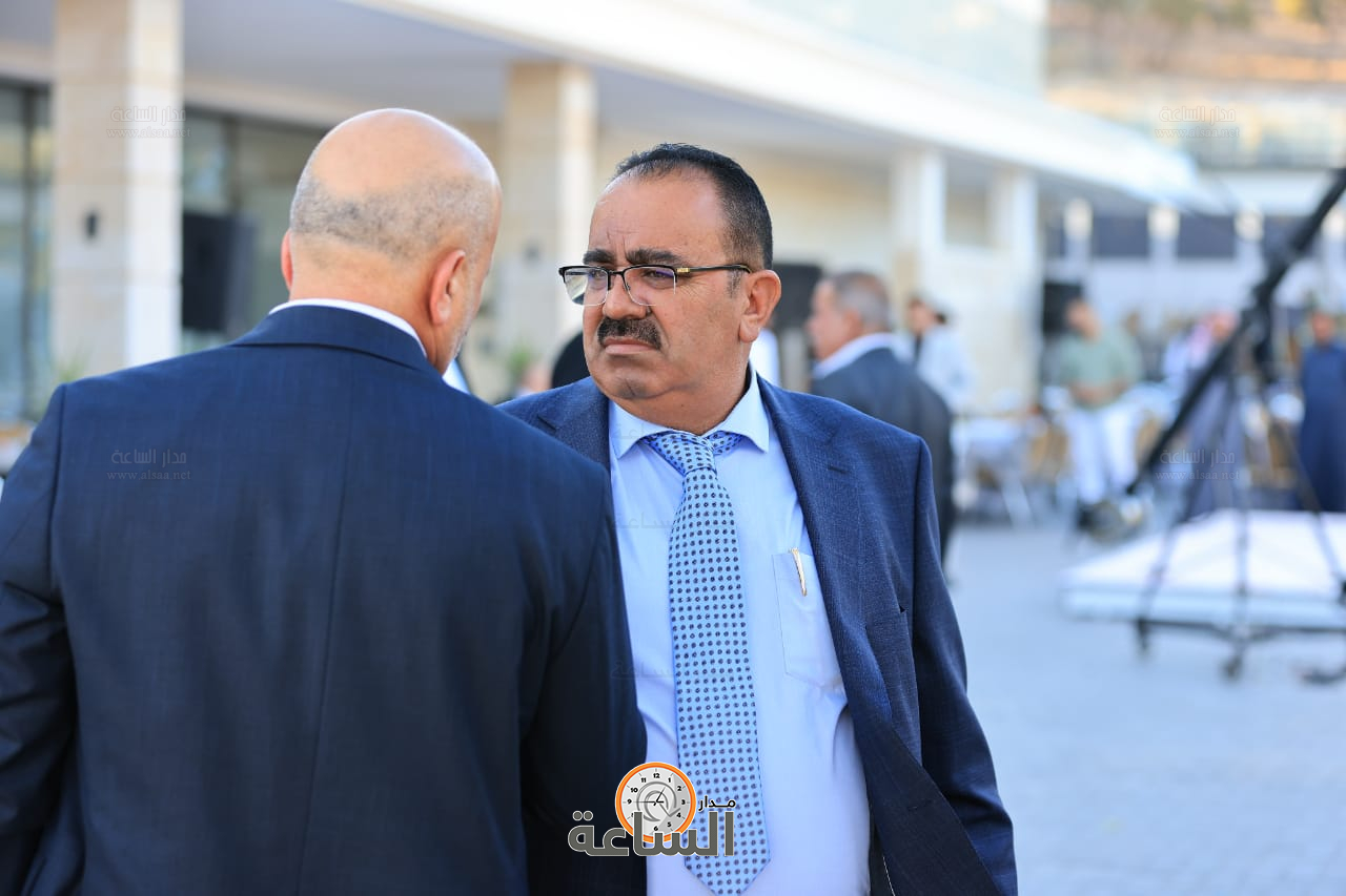 Madar Al-Saa Images 0.4923142325303397