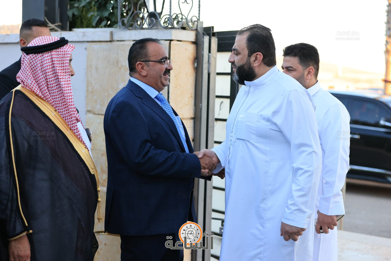 Madar Al-Saa Images 0.7608082397749821