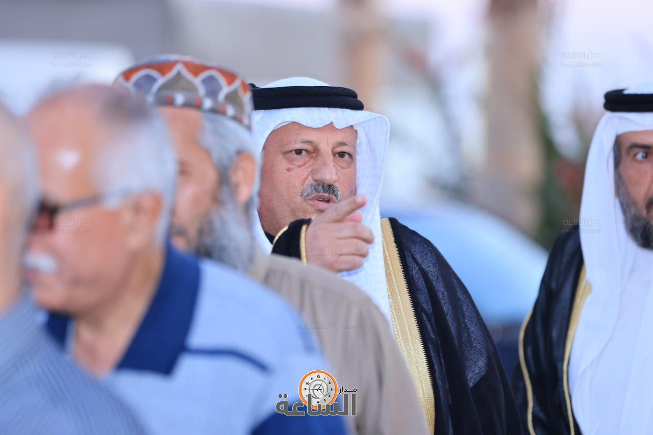 Madar Al-Saa Images 0.37786585849989895