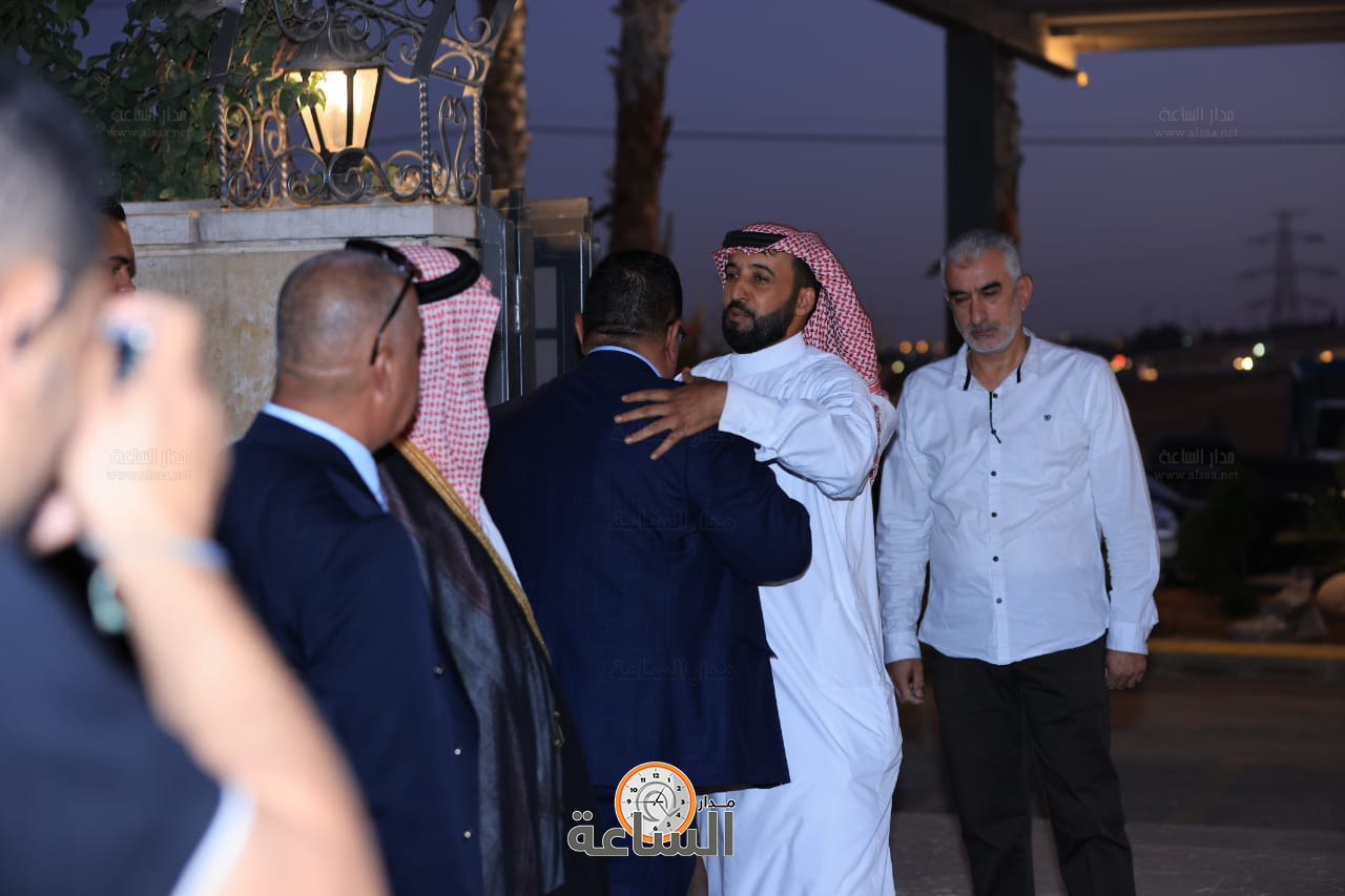 Madar Al-Saa Images 0.9156059094646063