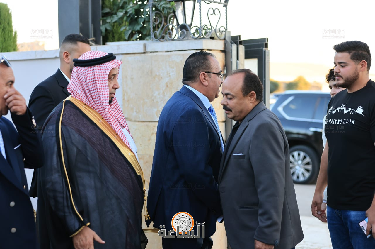 Madar Al-Saa Images 0.5515806663042061