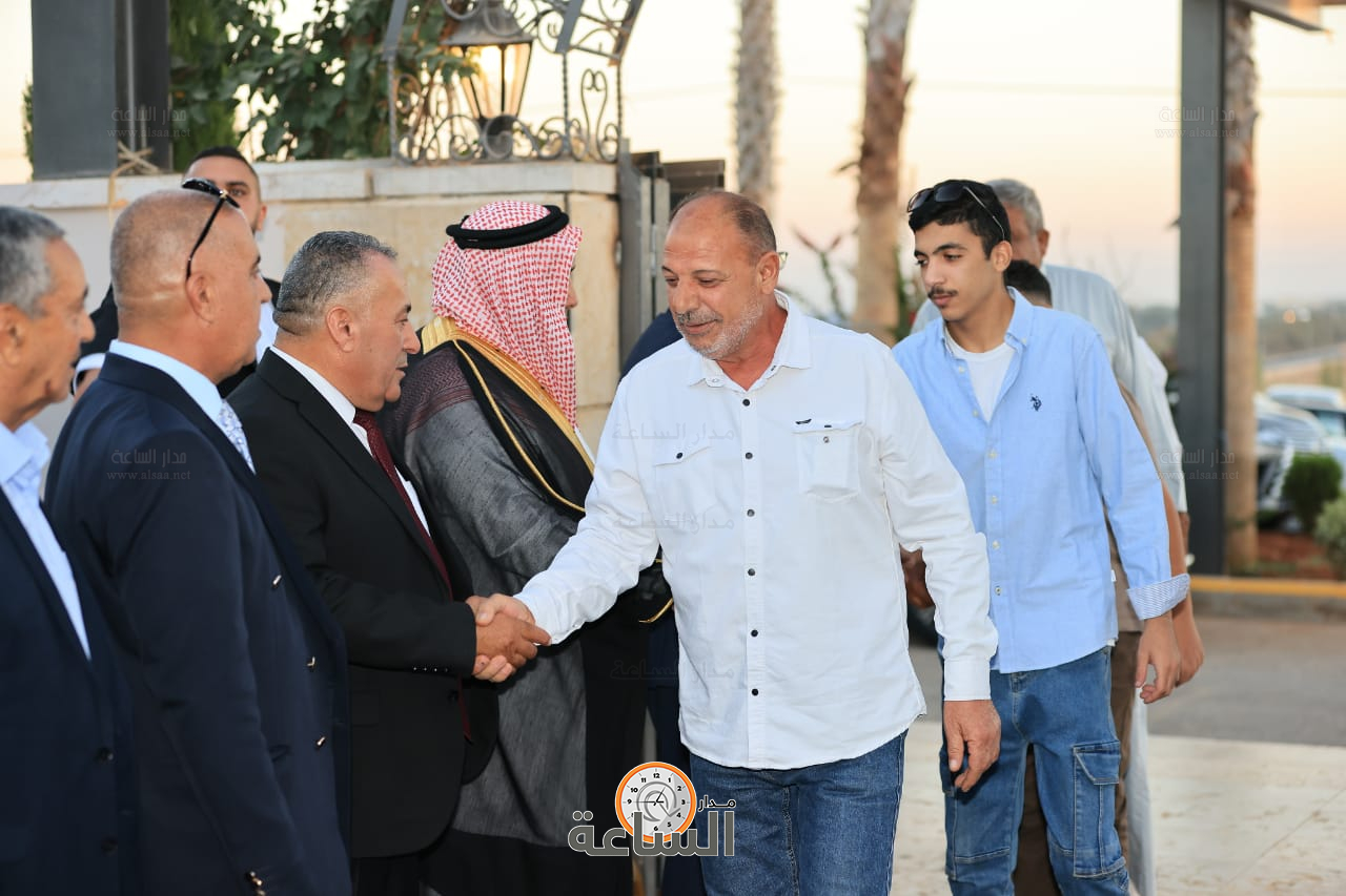 Madar Al-Saa Images 0.14284183167759934