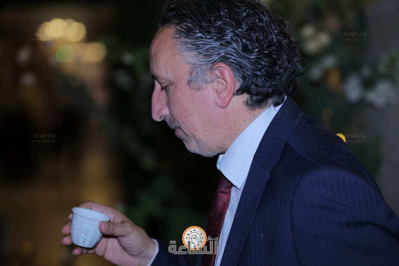 Madar Al-Saa Images 0.8304148177630433