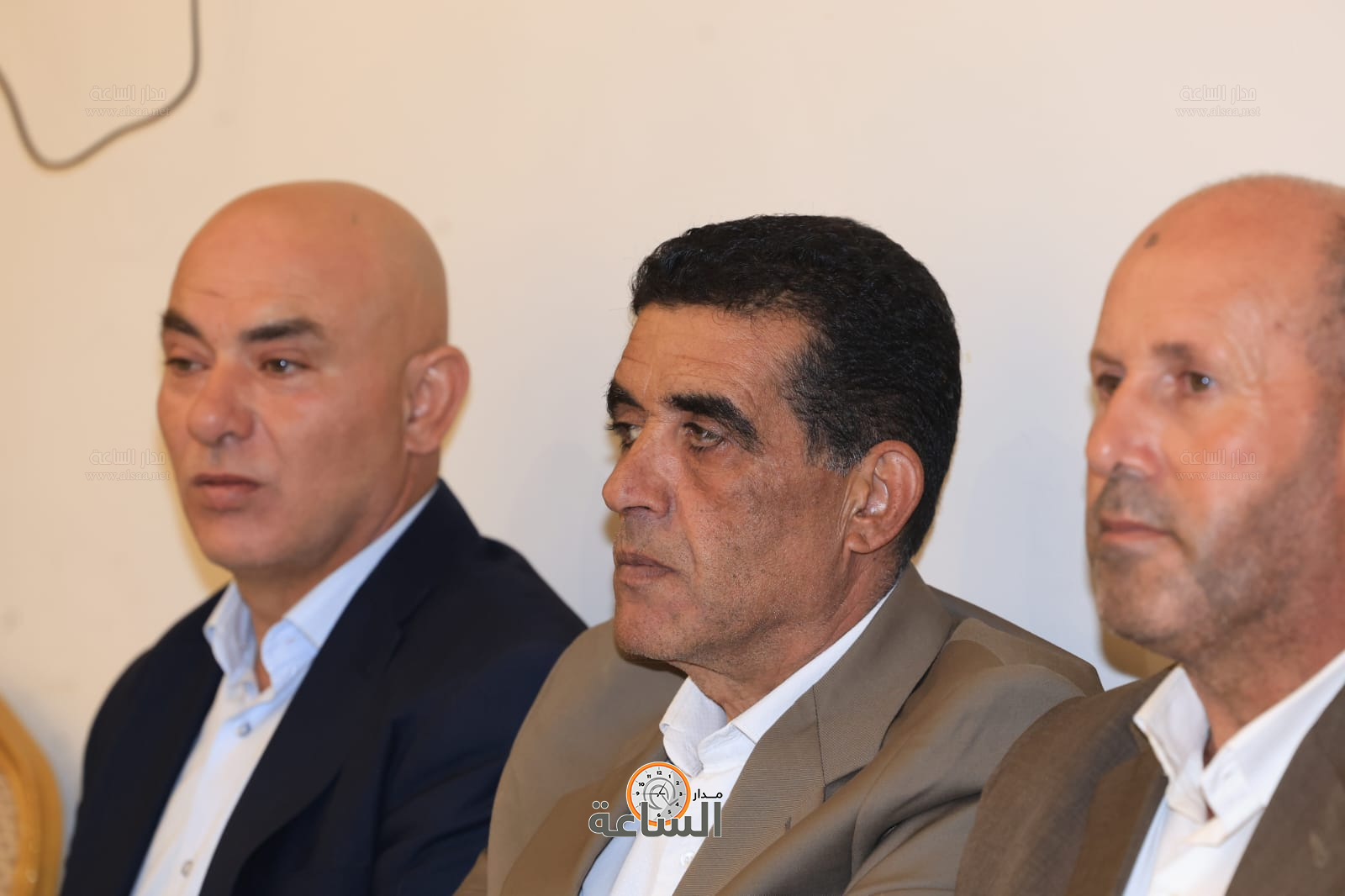 Madar Al-Saa Images 0.024703904900729046